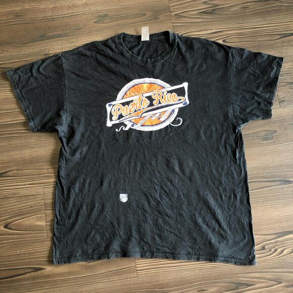 Gildan Other - Men’s Vintage Black Puerto Rico Graphic Tee